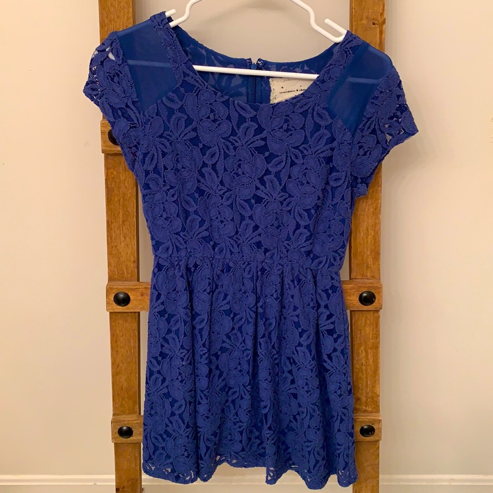 Urban Outfitters Dress (Size Small)